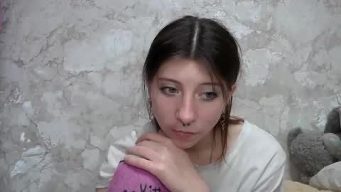 girl_cute007 online show from April 2026 09:18:02 PM