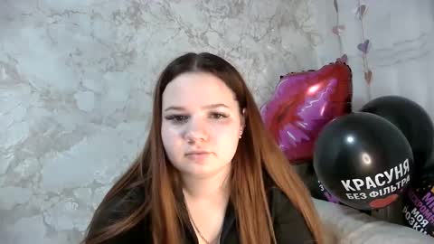 girl_cute07 online show from March 2026 06:01:01 PM