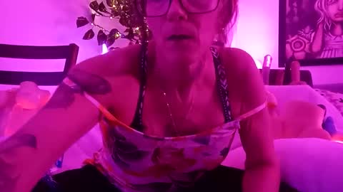 Snapshot of girls227445638252 chatting on May 2026 06:00:02 AM girls227445638252 online show from May 2026 06:00:02 AM