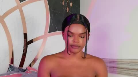 gisela_valencia online show from April 2026 06:05:02 PM