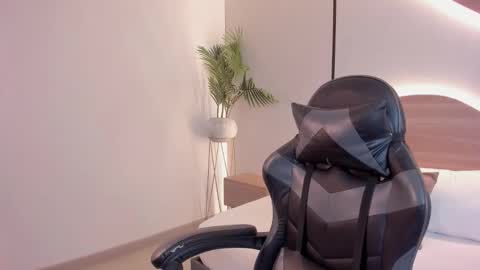 giselle_anelise online show from March 2026 02:04:02 AM