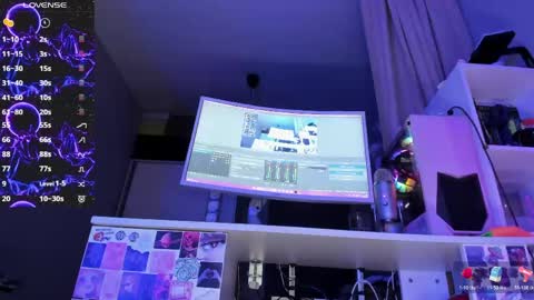 AlexaMillis online show from March 2026 10:20:01 PM