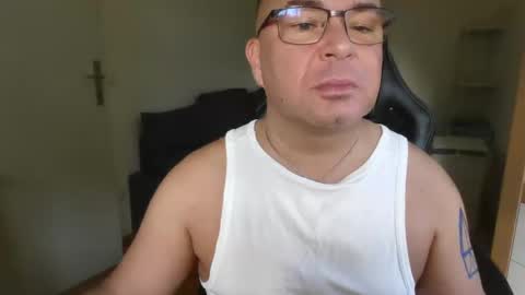 giulio203 online show from September 2025 08:30:02 AM