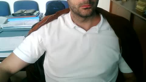 giuseppevai1 online show from April 2026 08:42:02 AM