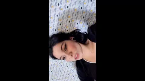 Nice to meet you my name is Heyli  online show from January 2026 05:07:02 PM