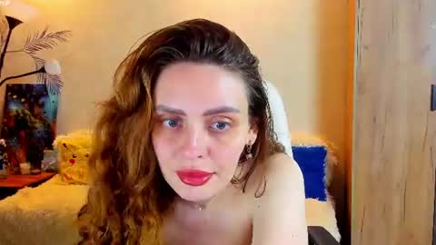 Snapshot of gloria_wood chatting on June 2026 06:10:02 PM Gloria Wood online show from June 2026 06:10:02 PM