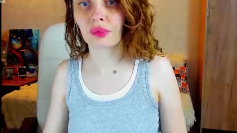 Snapshot of gloria_wood chatting on June 2026 07:48:01 PM Gloria Wood online show from June 2026 07:48:01 PM