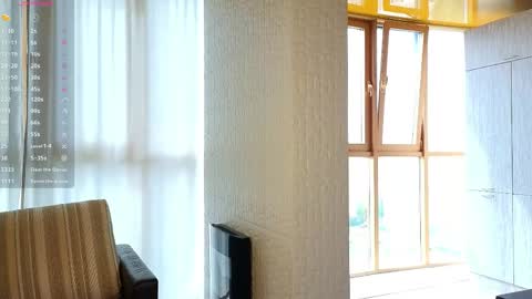 Lora online show from May 2026 06:00:02 AM