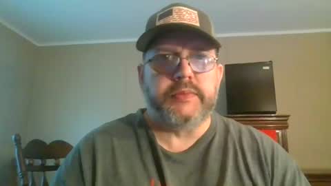 Snapshot of gobey33 chatting on June 2026 04:11:02 PM IDKIDCIDGAF online show from June 2026 04:11:02 PM