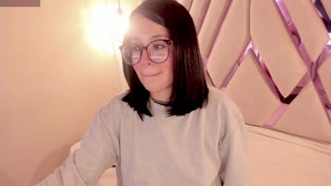 M A R T I N A  online show from April 2026 12:52:02 PM