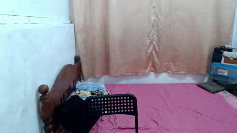 goddess_queen25 online show from February 2026 03:29:02 AM