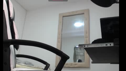 goddess_valen online show from November 2025 03:58:02 PM