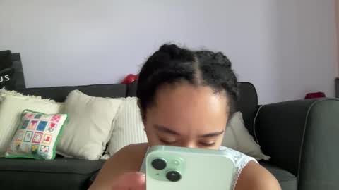 Snapshot of goddesselxo chatting on March 2026 10:59:02 AM Goddess L online show from March 2026 10:59:02 AM