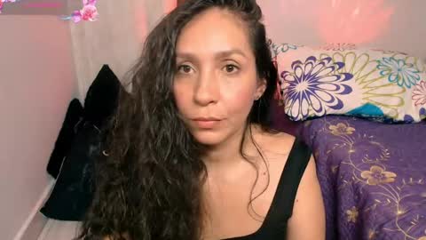  Naih Reyes online show from June 2026 06:52:02 AM