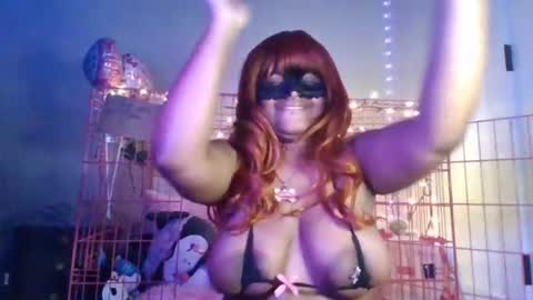 Snapshot of goddessqtz chatting on July 2026 02:04:02 AM goddessqtz online show from July 2026 02:04:02 AM