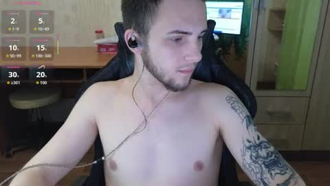 Snapshot of golden_boyyy21 chatting on June 2026 09:19:02 PM Golden boyyy21 online show from June 2026 09:19:02 PM