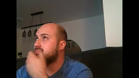 Snapshot of goldenspainboy chatting on April 2026 07:07:01 PM goldenspainboy online show from April 2026 07:07:01 PM