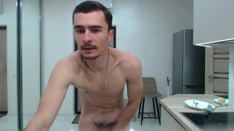 goodgg229975 online show from June 2026 12:52:01 PM