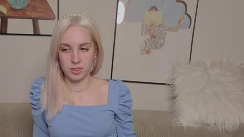 Snapshot of goog_div chatting on November 2025 01:54:01 PM goog_div online show from November 2025 01:54:01 PM