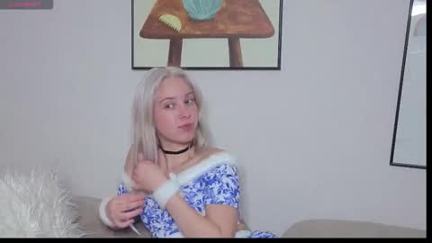 Snapshot of goog_div chatting on December 2025 11:07:01 AM goog_div online show from December 2025 11:07:01 AM