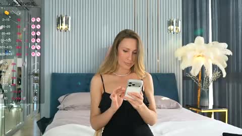 gooodgirlhere online show from April 2026 02:57:01 PM