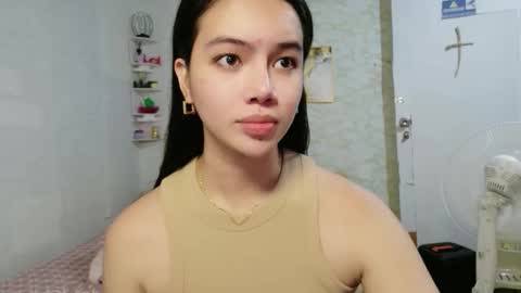 geneviev online show from April 2026 08:35:02 AM