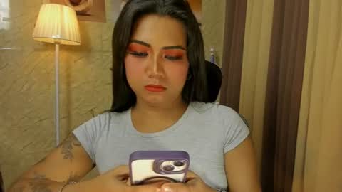 Snapshot of gorgeous_dark_luna chatting on June 2026 06:01:01 PM RIANA online show from June 2026 06:01:01 PM