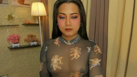 Snapshot of gorgeous_dark_luna chatting on July 2026 06:12:01 PM RIANA online show from July 2026 06:12:01 PM
