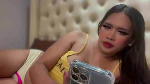 Snapshot of gorgeousbella69 chatting on March 2026 10:58:01 PM Bella online show from March 2026 10:58:01 PM