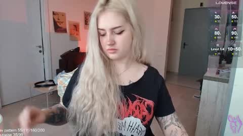 traumfrau Kira angel face devil eyes I SELL A LOT VIDEO IN GALLERY online show from March 2026 10:48:01 AM