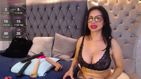 Snapshot of grace_velvet chatting on April 2026 12:20:01 PM Grace online show from April 2026 12:20:01 PM