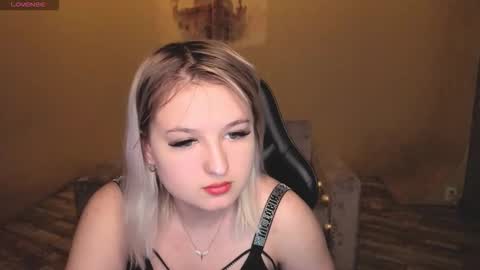 grase_neon online show from February 2026 08:42:01 AM