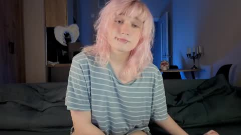 Greg-independent model online show from April 2026 09:45:01 PM