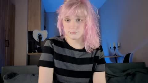 Greg-independent model online show from April 2026 09:53:01 PM