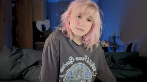 Greg-independent model online show from April 2026 09:27:01 PM