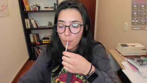 Greta online show from September 2025 05:06:02 AM