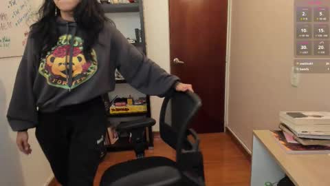 Greta online show from November 2025 12:22:01 AM