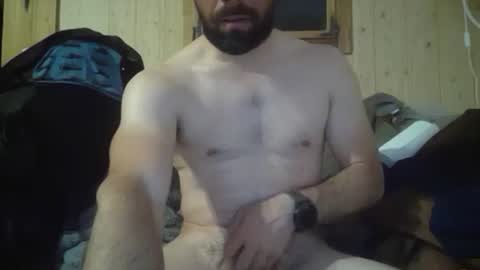 grimpeurdu74 online show from April 2026 10:22:01 PM