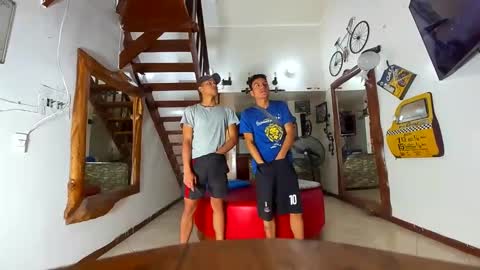 GRIVALS. THOMAS AND DAMIAND online show from December 2024 06:08:01 PM