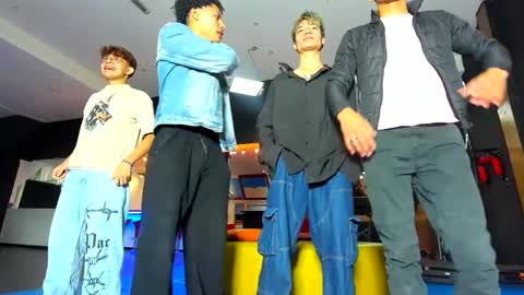 GRIVALS. THOMAS AND DAMIAND online show from December 2024 11:44:02 AM