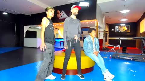 GRIVALS. THOMAS AND DAMIAND online show from January 2025 05:16:02 PM