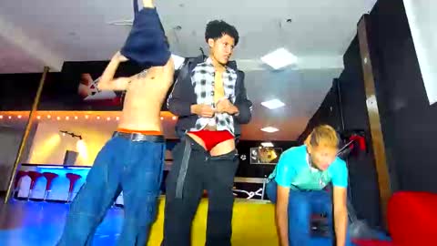 GRIVALS. THOMAS AND DAMIAND online show from January 2025 05:09:02 PM