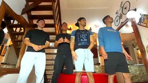 GRIVALS. THOMAS AND DAMIAND online show from February 2025 05:05:02 PM