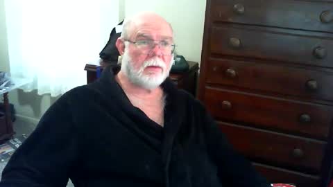 Snapshot of gtnolder60 chatting on April 2026 10:45:01 PM Gary online show from April 2026 10:45:01 PM