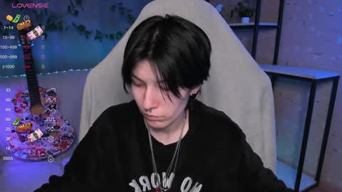 Snapshot of guitarandangel chatting on December 2024 11:01:01 AM Angel online show from December 2024 11:01:01 AM