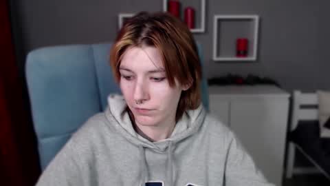 guitarandangell online show from February 2026 06:51:02 AM