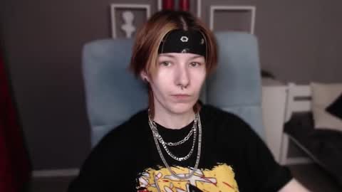 guitarandangell online show from February 2026 10:23:01 AM