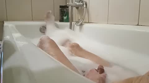 gunwo80 online show from November 2025 10:19:01 AM