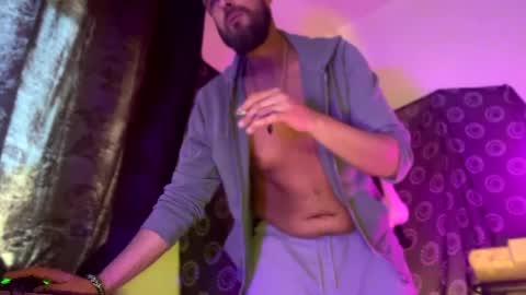 GuyST049 online show from April 2026 08:13:01 AM