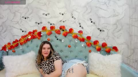 gwensmitt online show from October 2025 01:50:01 AM